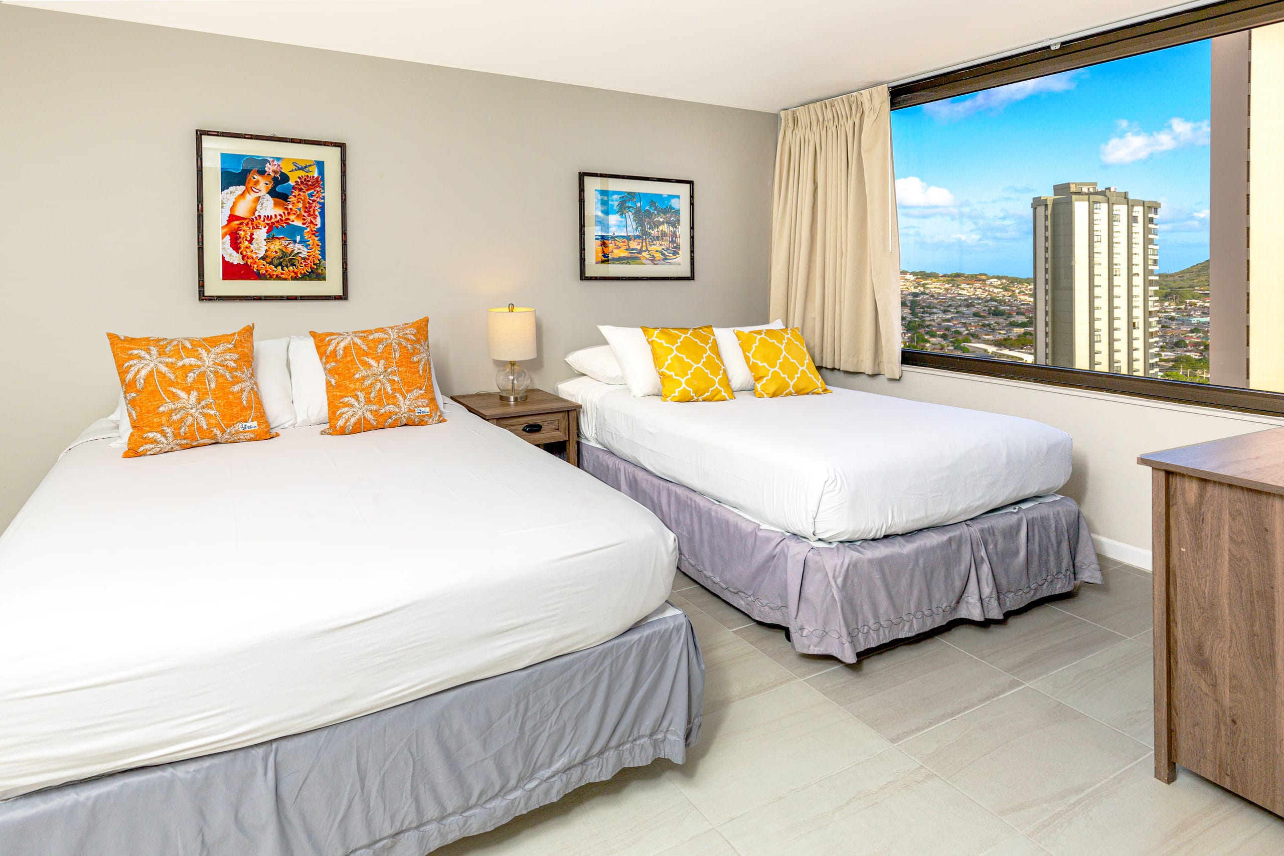 Condo in Honolulu · ★4.78 · 1 bedroom · 3 beds · 1 private bath - Image 9