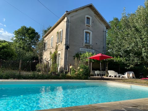 French station house, private pool, WIFI