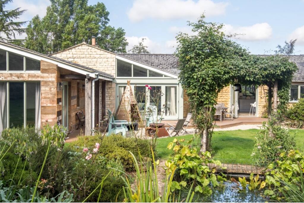 The Ranch In The Cotswolds Mins To Soho Farmhouse Houses For Rent In South Newington Oxfordshire United Kingdom