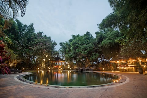 Large Groups,9 BDR,Close To Beach,Great Inclusions