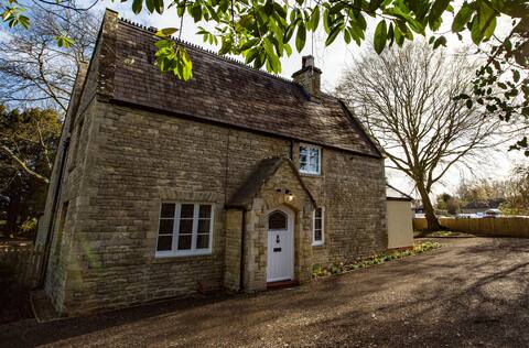 The Old School House