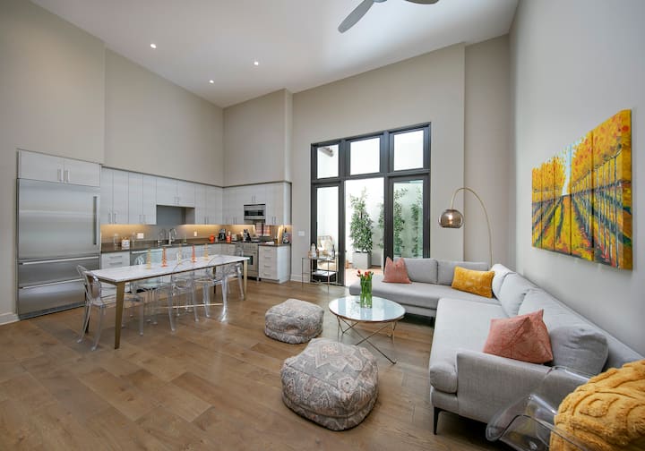 Luxury Condo In Heart Of Downtown Santa Barbara - Santa Barbara, CA