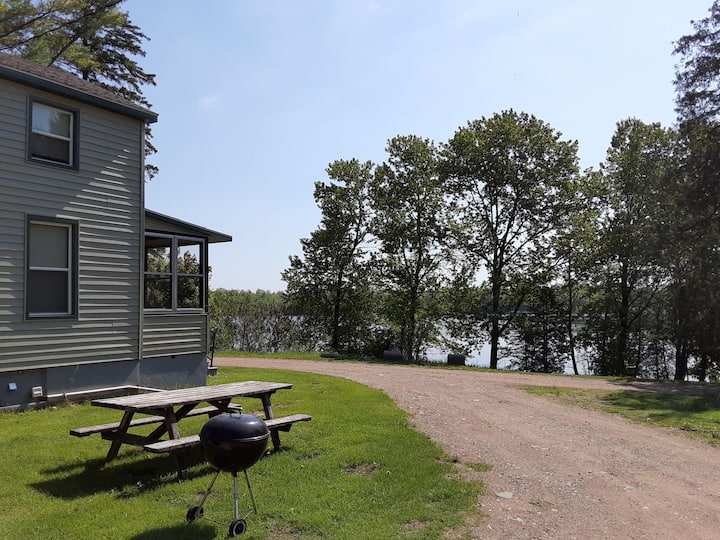 Little Bay de Noc Holiday Rentals & Homes Michigan, United States