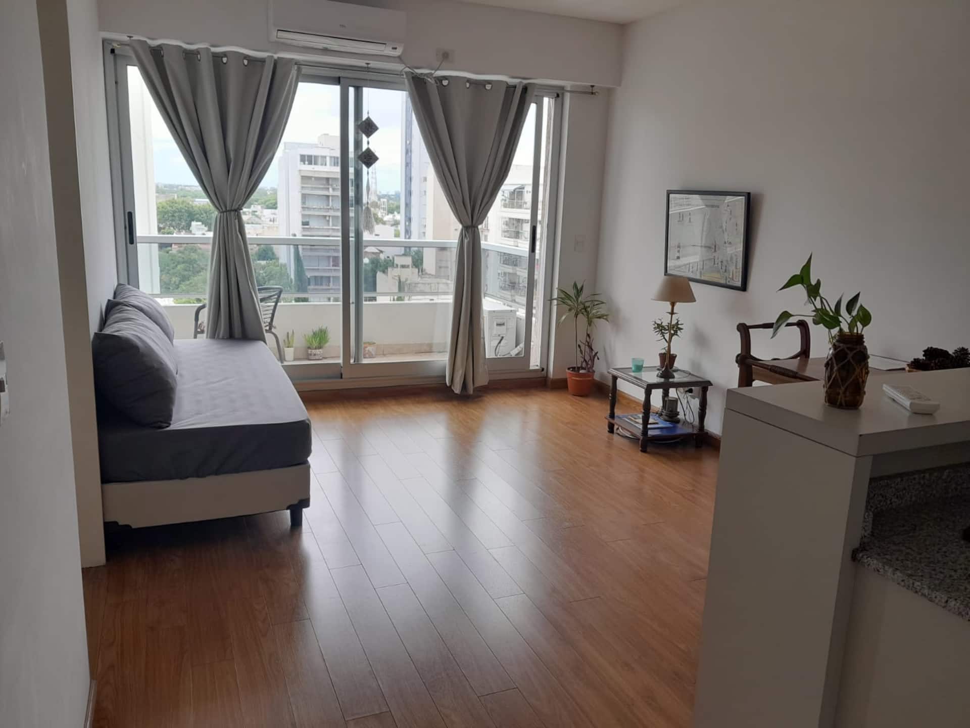 Fully equipped one-bedroom apartment with balcony terrace in Villa Urquiza