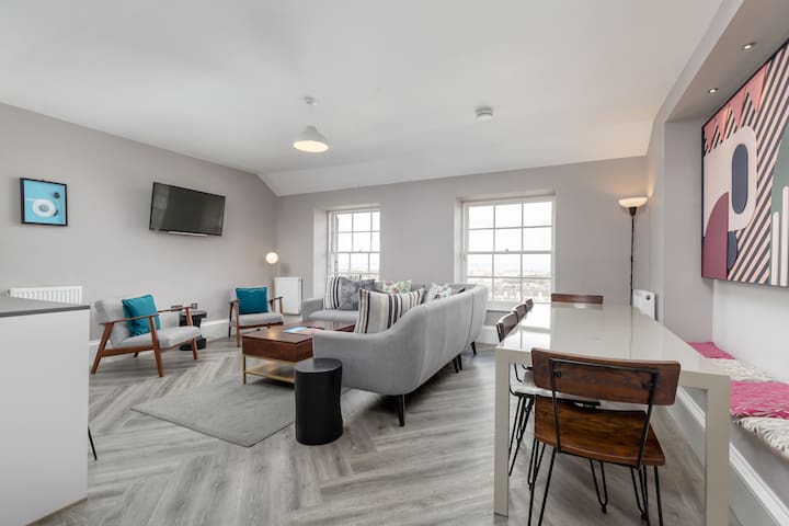 York Place City Centre 5 bedroom deluxe Apartment