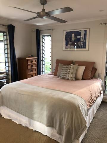 4 Bdr Family Home 600m to Peregian Beach & Village gallery image 5