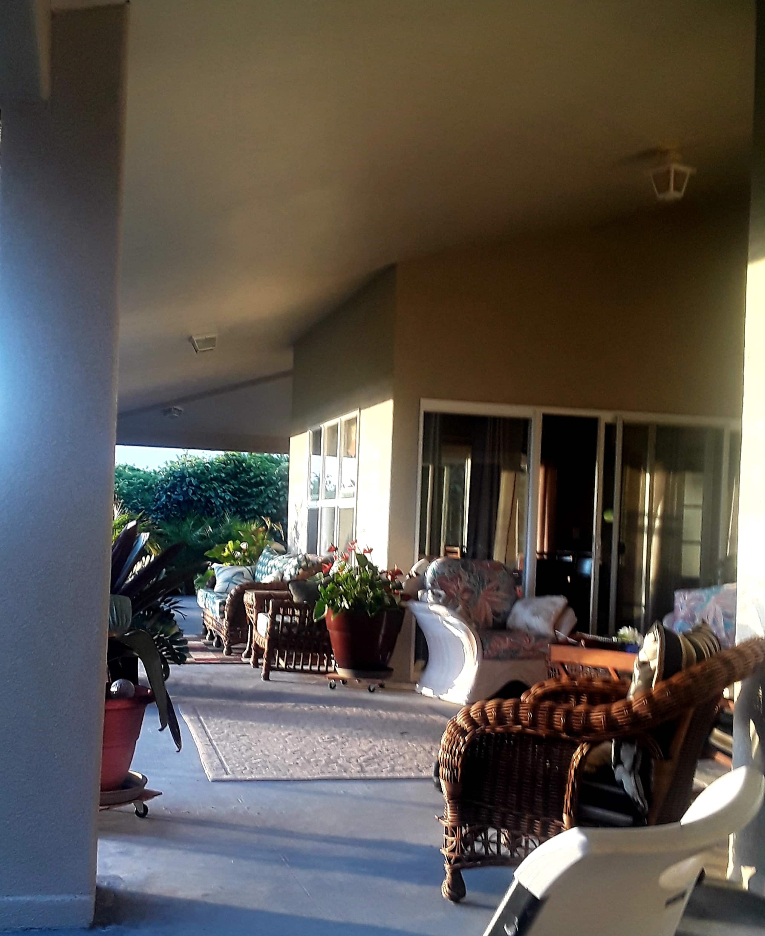 Home in Naalehu · ★5.0 · 3 bedrooms · 4 beds · 1.5 private baths - Image 1