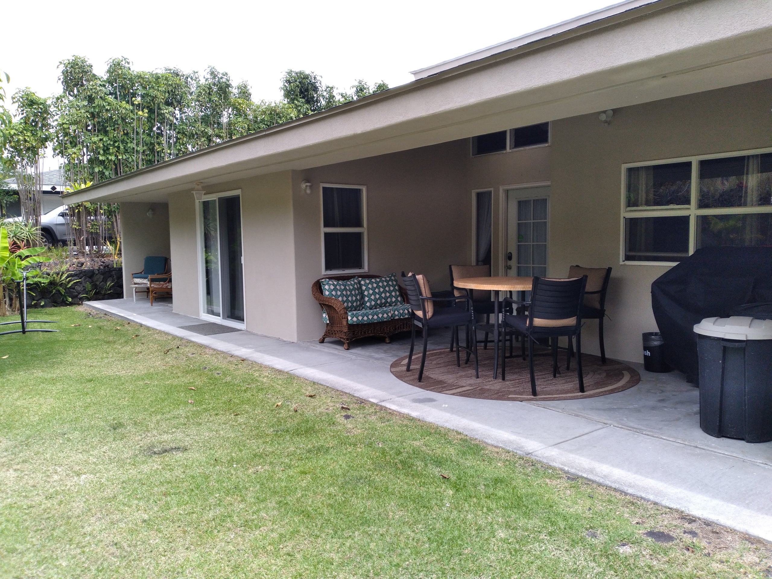 Home in Naalehu · ★5.0 · 3 bedrooms · 4 beds · 1.5 private baths - Image 16