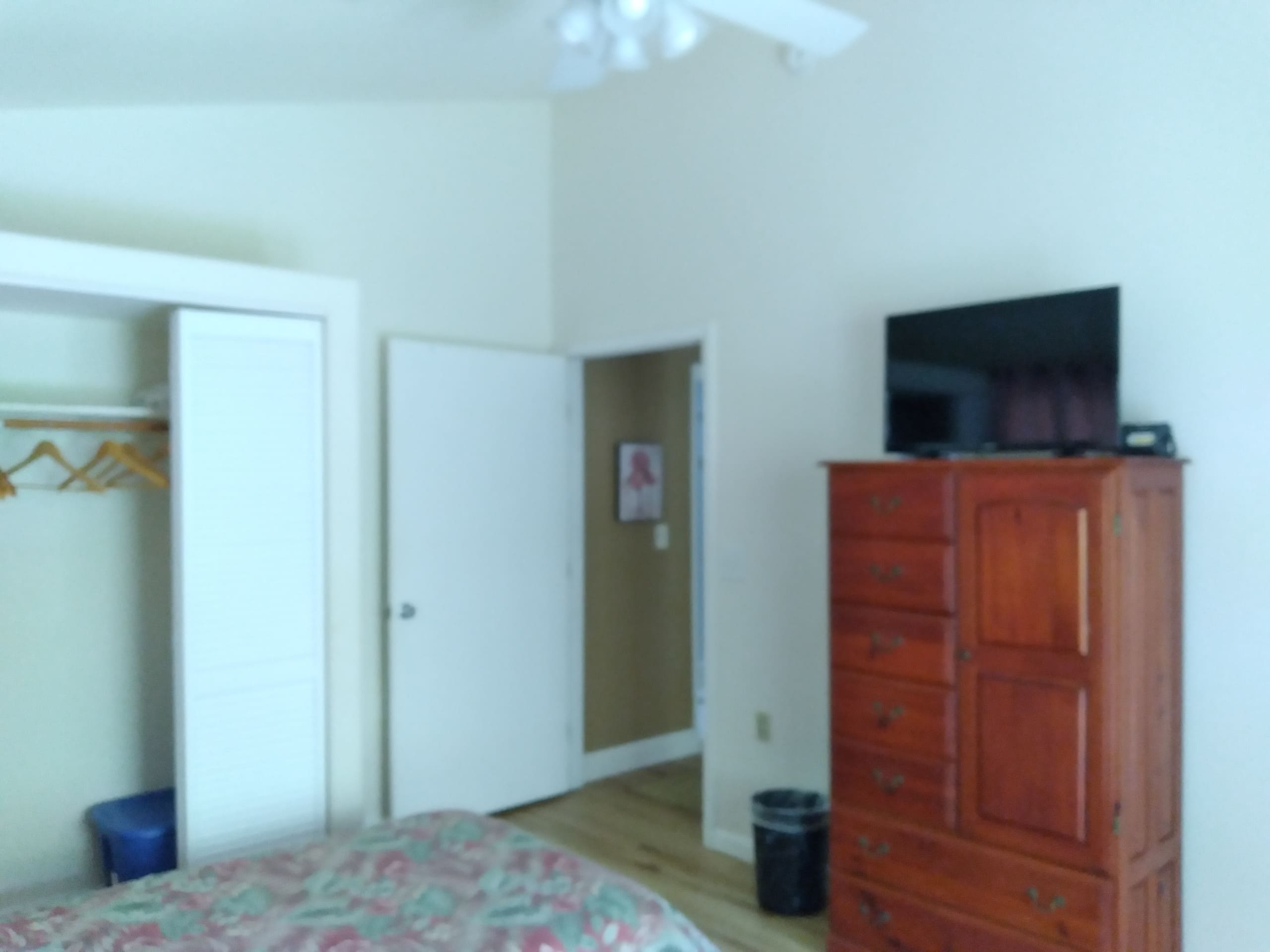 Home in Naalehu · ★5.0 · 3 bedrooms · 4 beds · 1.5 private baths - Image 8