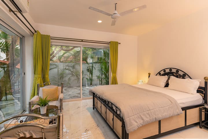 Bedroom 1 image 1