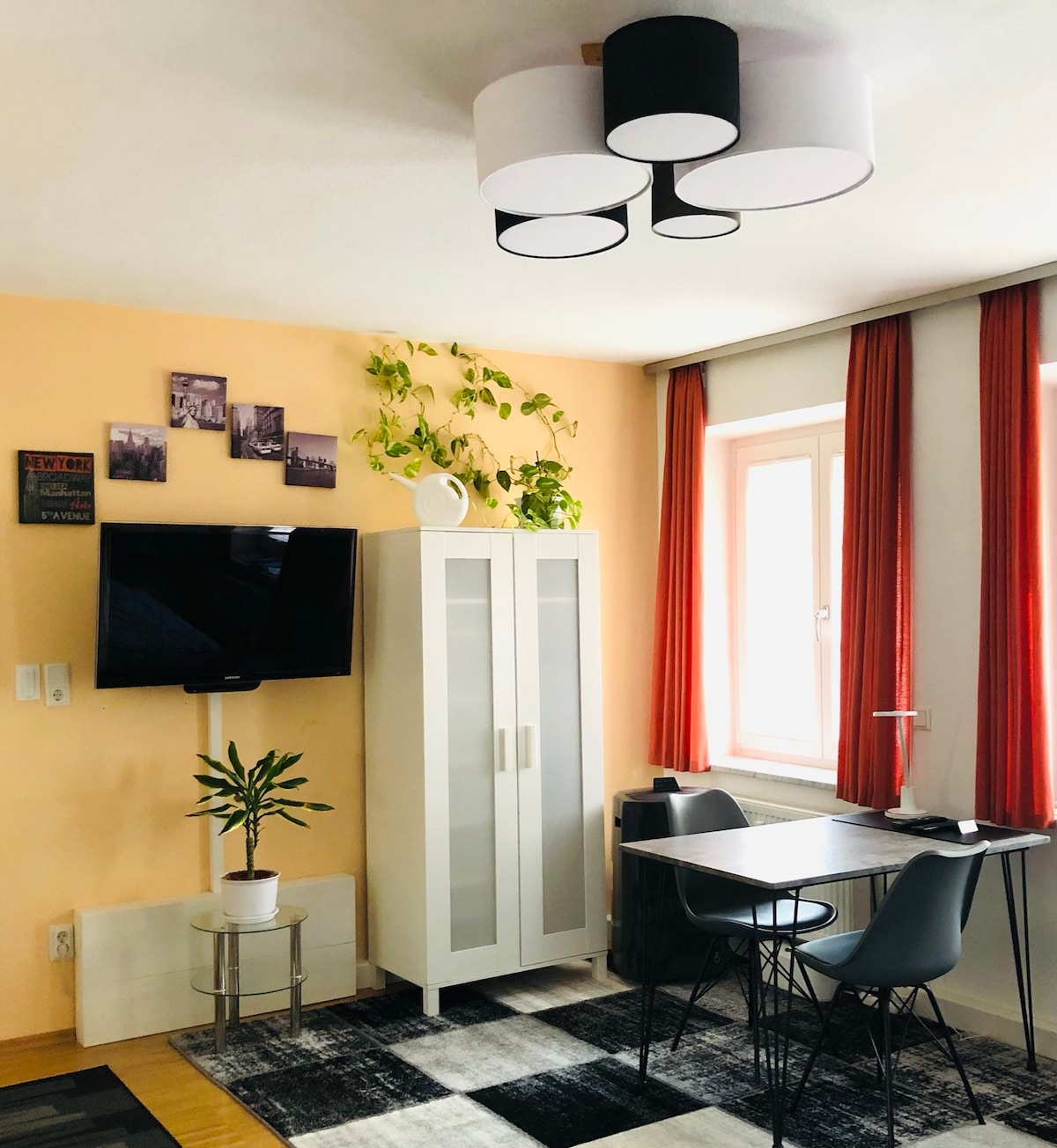 Top performing Airbnb: Apartment Wöhrder Wiese with old town flair in Nürnberg