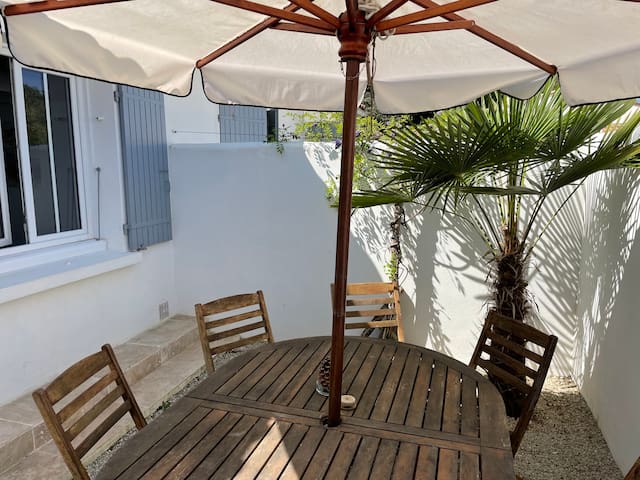 Le Clos Des Pins managed Airbnb listing 3