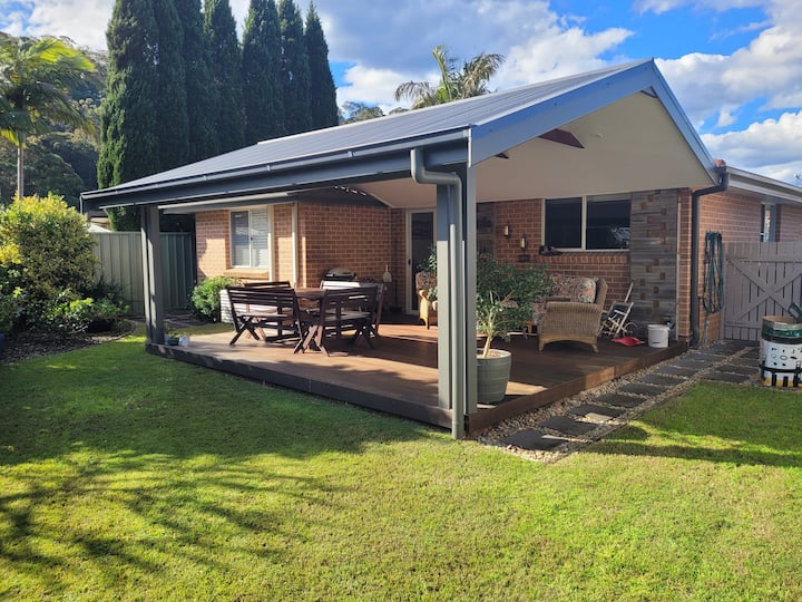 Well-kept Suburban House, Safe And Quiet. - Ettalong Beach