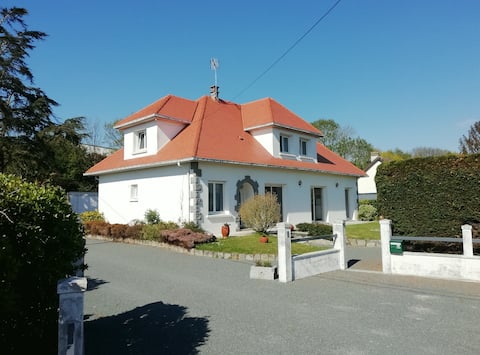 NEW! Entire house 6 BR 2.5 BA close to the beach