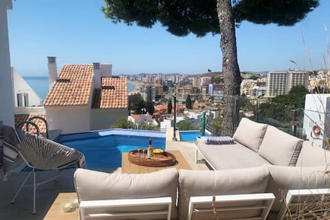 Modern townhouse with stunning view in Torreblanca