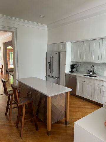 Prospect Heights Brownstone with Private Sun Deck! gallery image 2