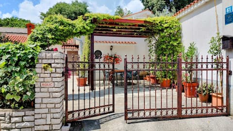 Successful Airbnb property: Nadia's house, Pićan (Istria) in Općina Pićan