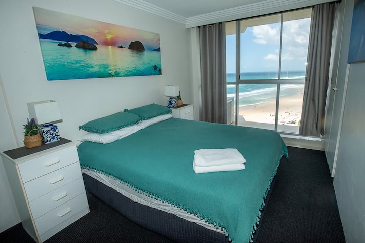 Second Bedroom with a stunning view and Queen-size bed.