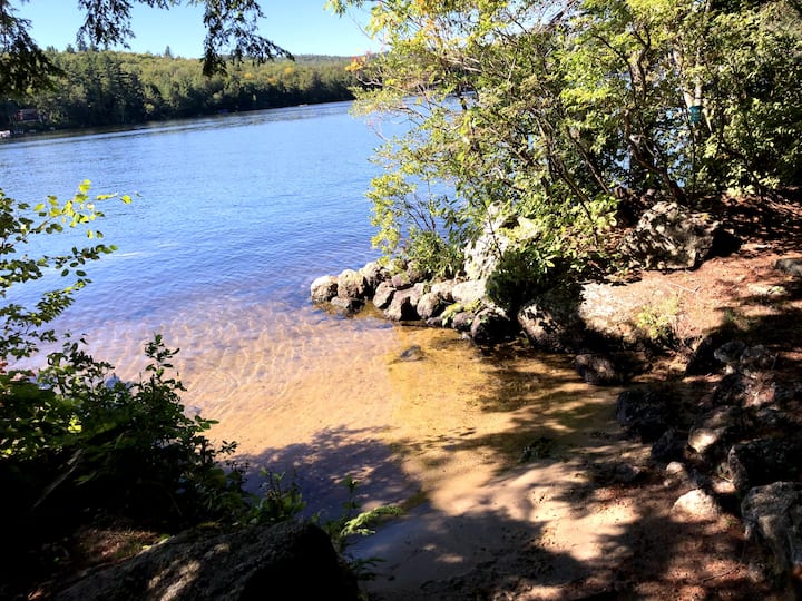 Waterfront Cabin on Beautiful Highland Lake! Cabins for Rent in