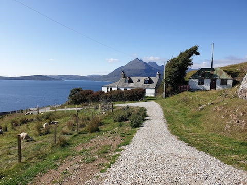Truly fabulous views of the Cuillins and Islands!