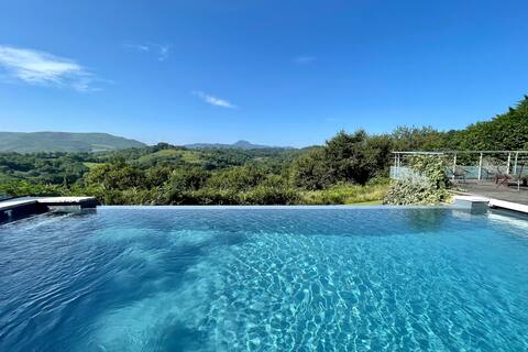 Villa de la Corniche on the Basque Coast