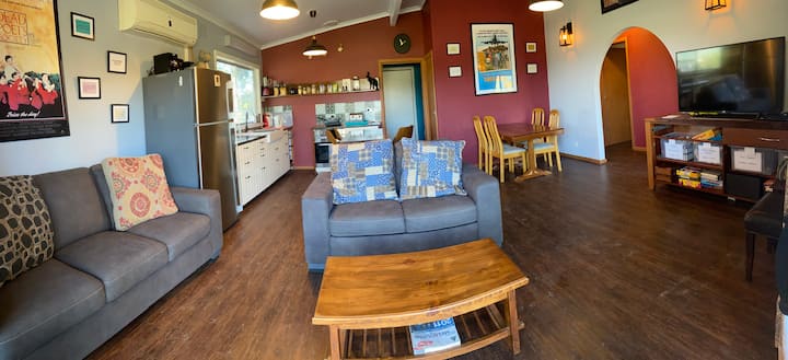 Alfoxton Lake House - Dog Friendly - Bonnie Doon