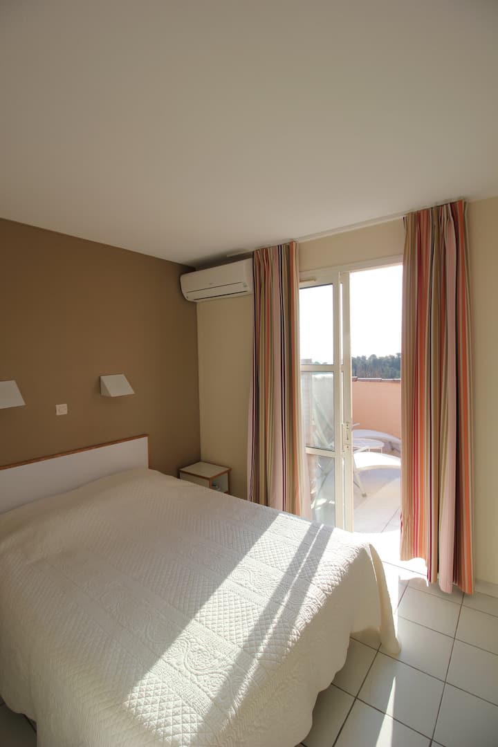 Master bedroom with en-suite bathroom