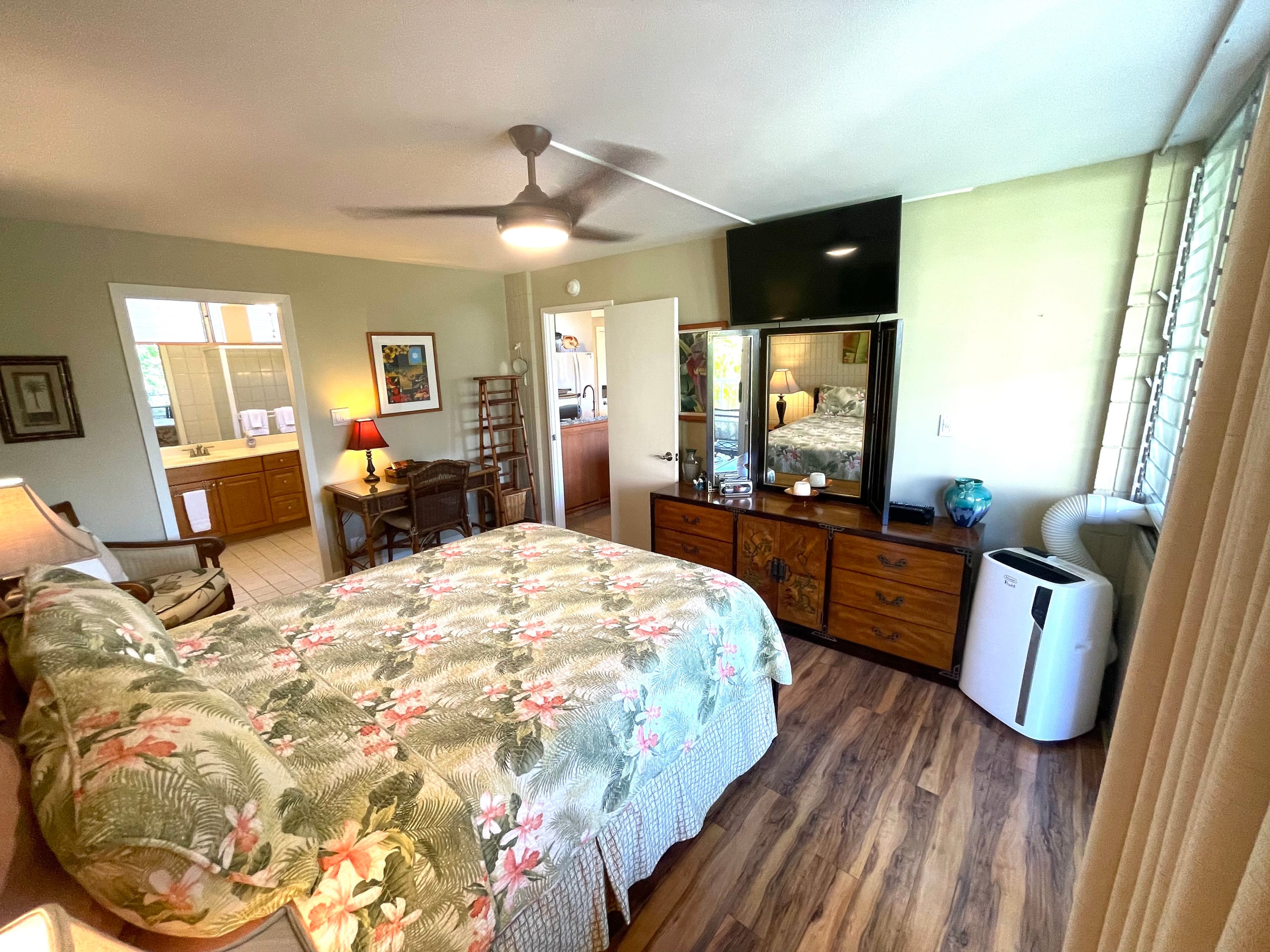 Condo in Kihei · ★4.9 · 2 bedrooms · 4 beds · 2 baths - Image 7