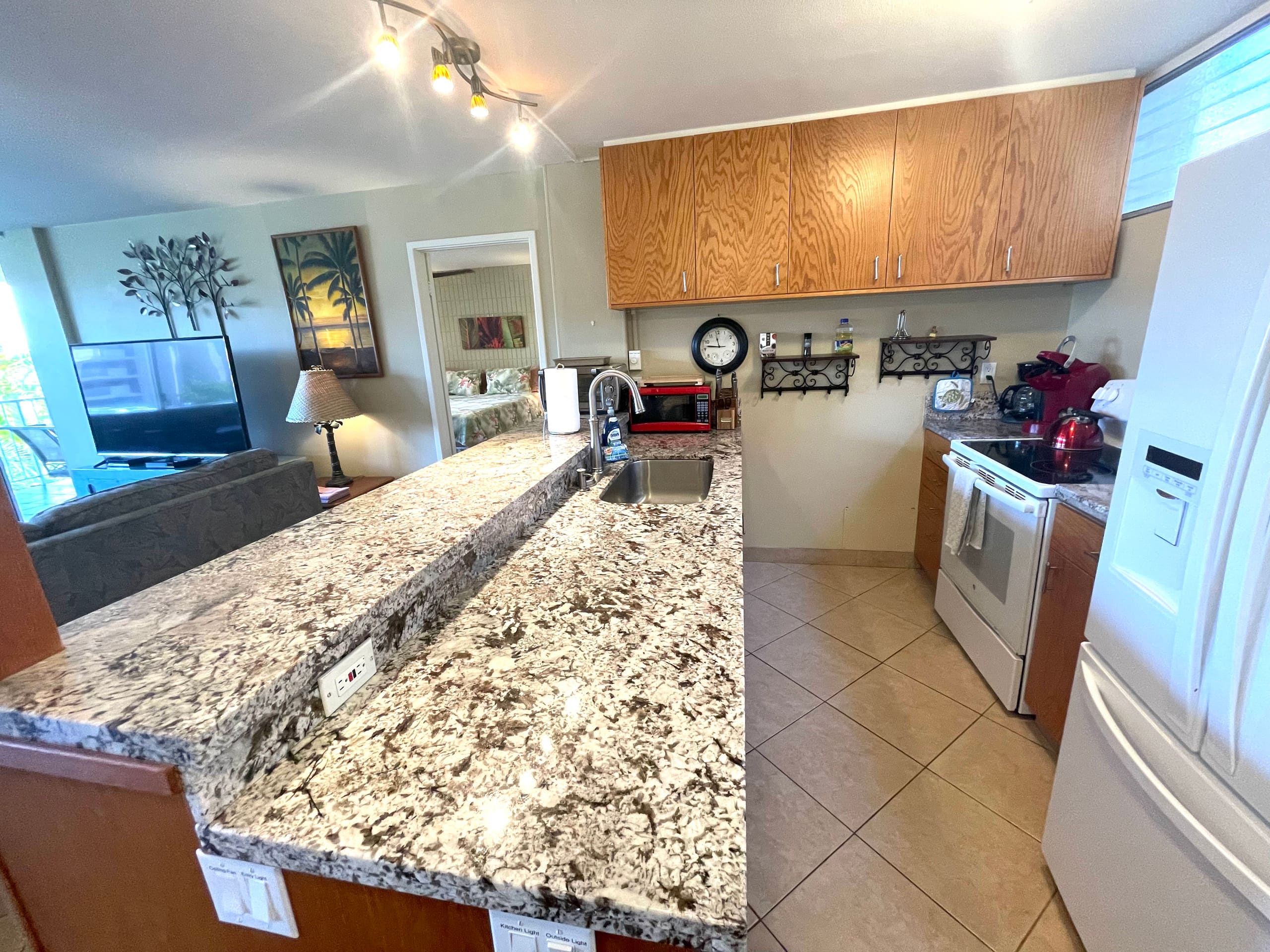 Condo in Kihei · ★4.9 · 2 bedrooms · 4 beds · 2 baths - Image 2