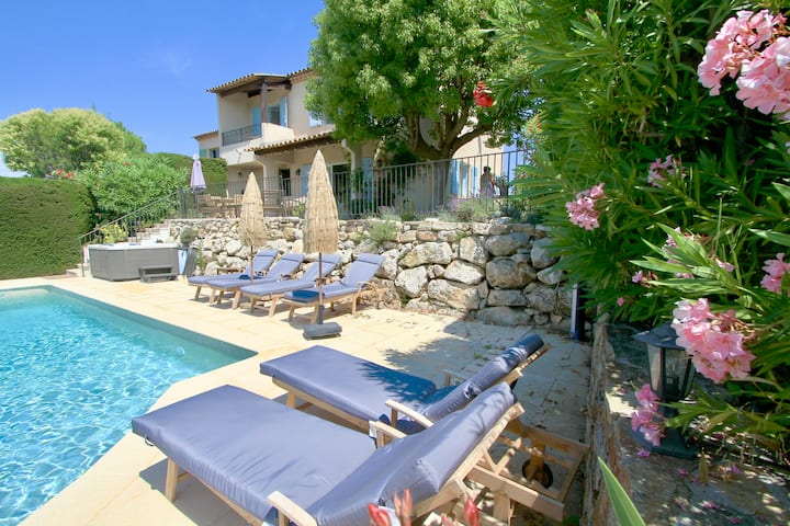 Belle Villa 6 Pers. Clim, Vue Mer, Piscine Jacuzzi - Cagnes-sur-Mer
