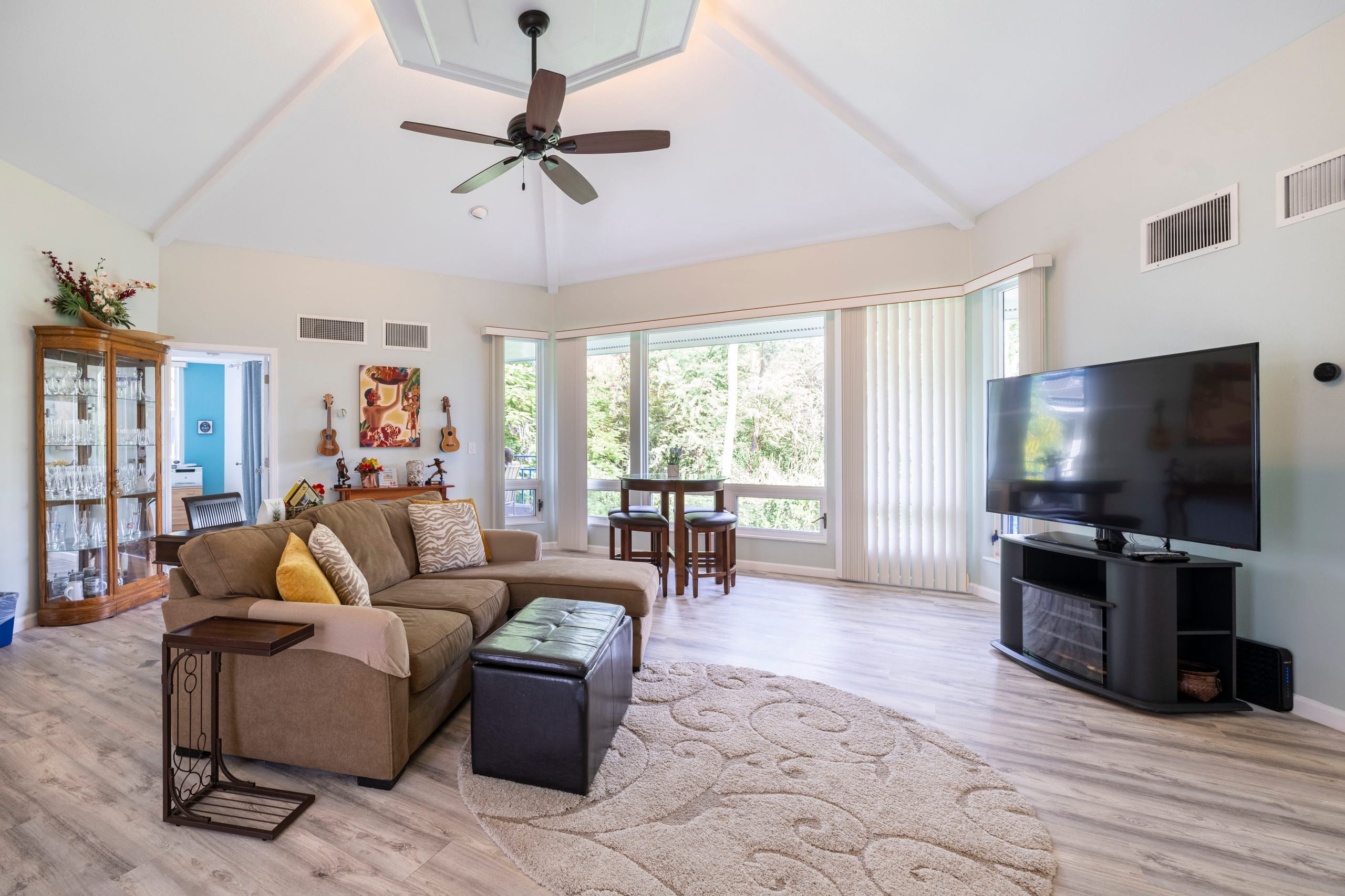Condo in Kailua-Kona · ★4.88 · 2 bedrooms · 4 beds · 2.5 baths - Image 1