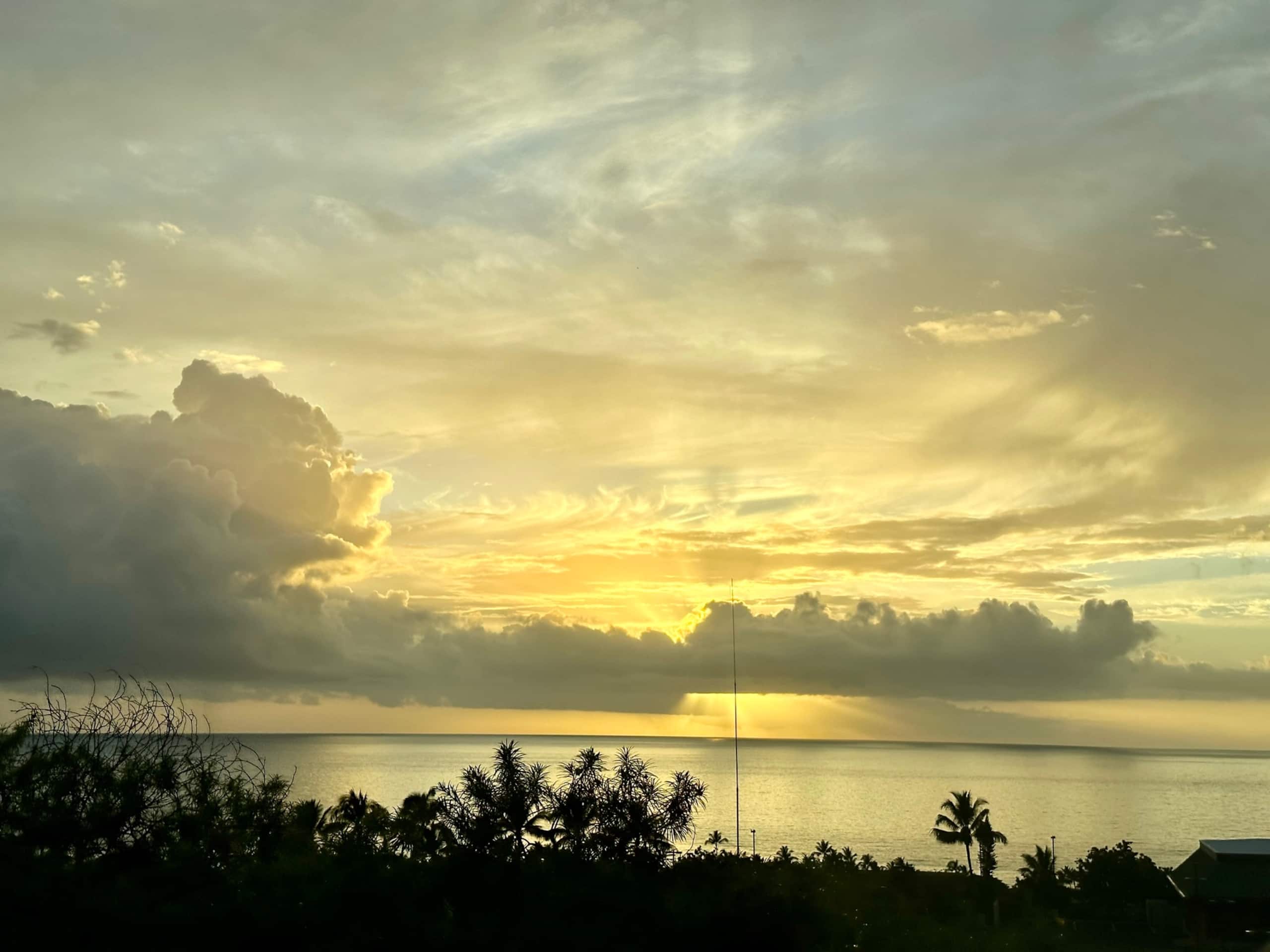 Condo in Kailua-Kona · ★4.88 · 2 bedrooms · 4 beds · 2.5 baths - Image 33