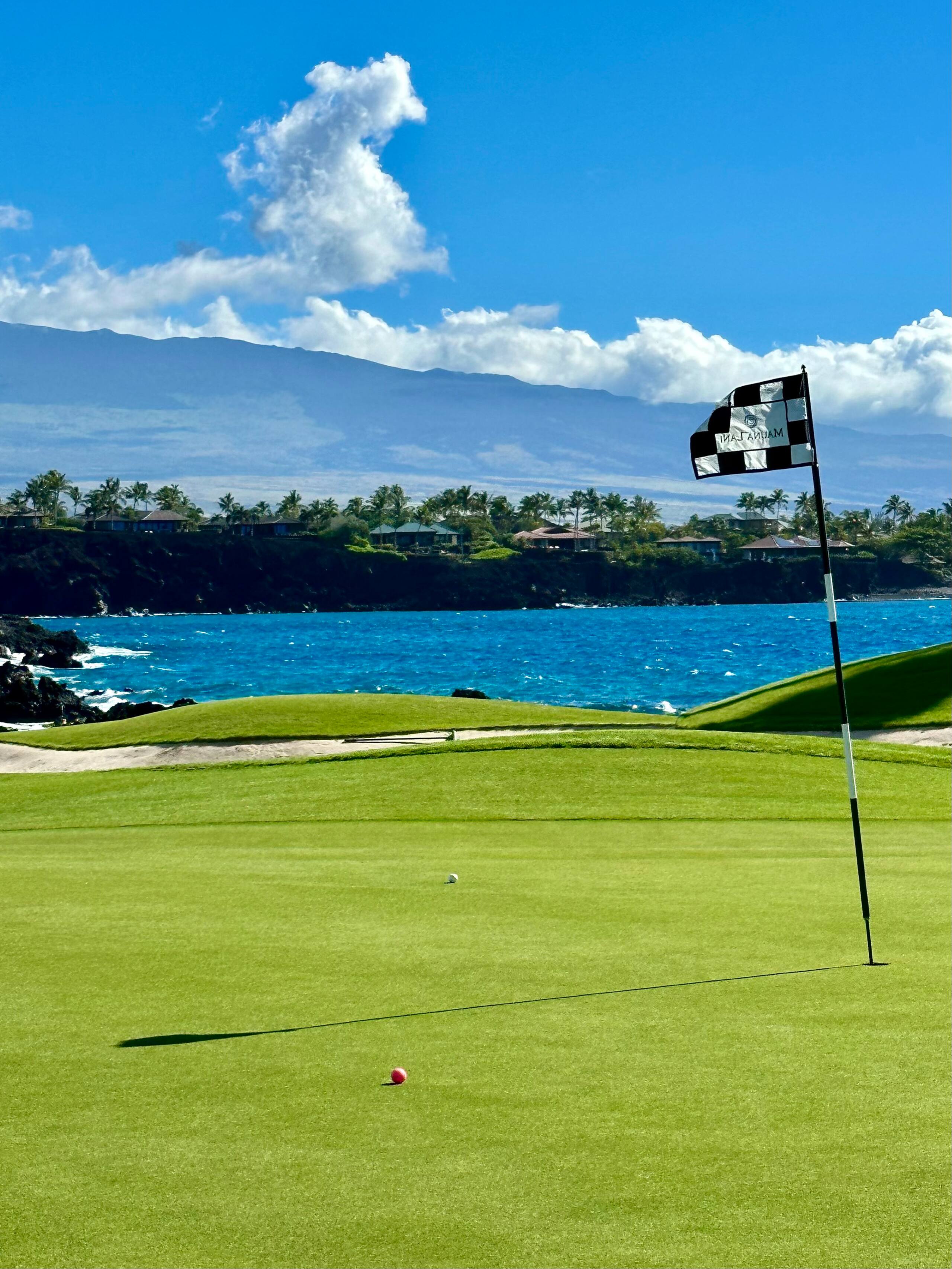 Condo in Kailua-Kona · ★4.88 · 2 bedrooms · 4 beds · 2.5 baths - Image 35
