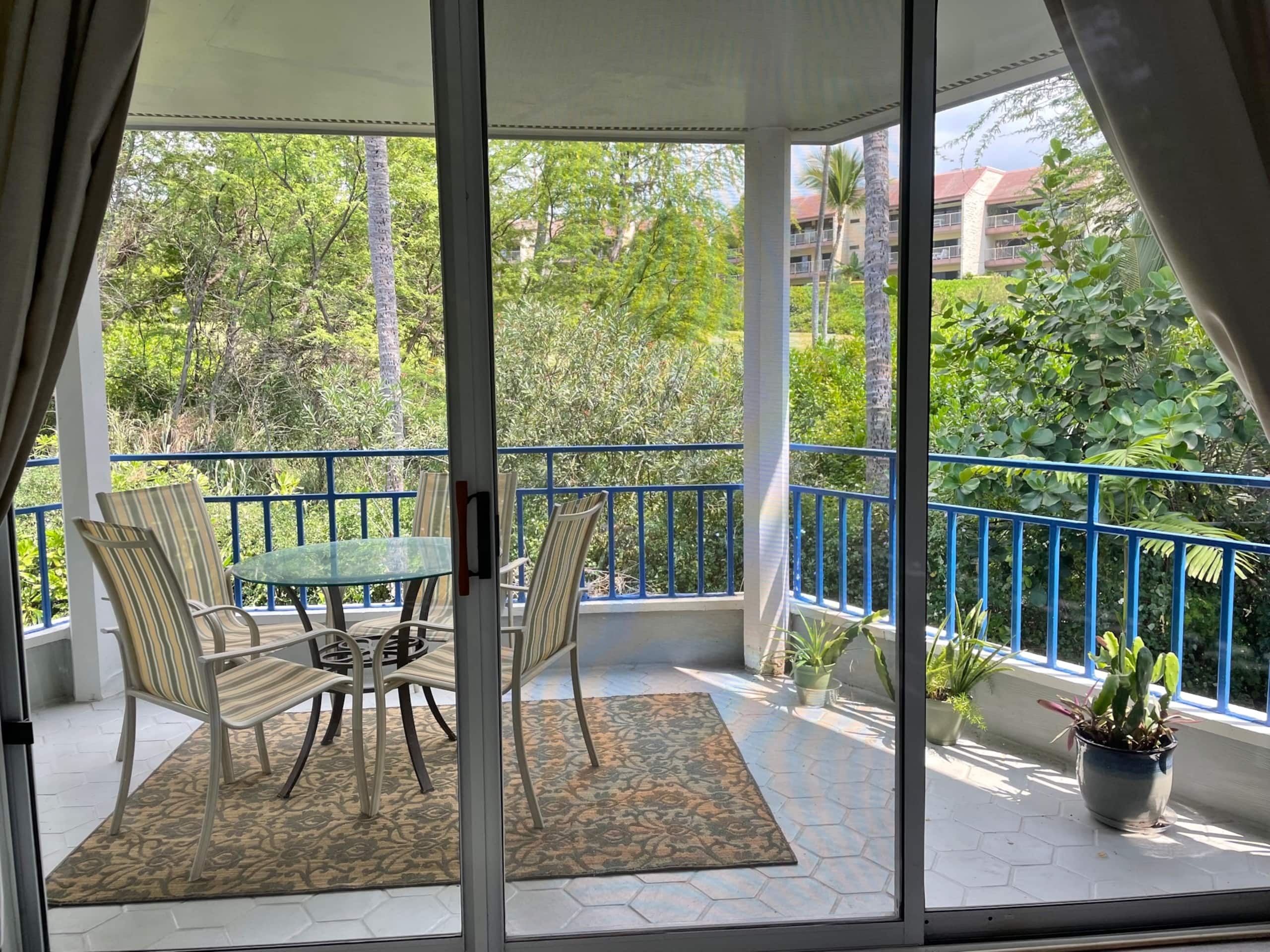 Condo in Kailua-Kona · ★4.88 · 2 bedrooms · 4 beds · 2.5 baths - Image 11