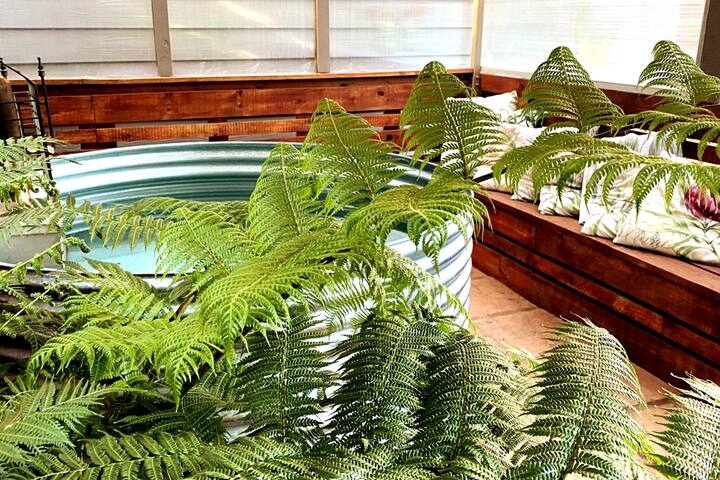 Marnas Private Self Catering @ 55 (The Cottage) gallery image 2