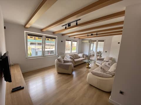 Shalaj Apartment
