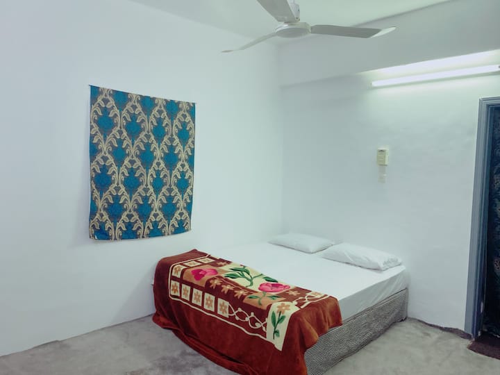 غرفة النوم 2