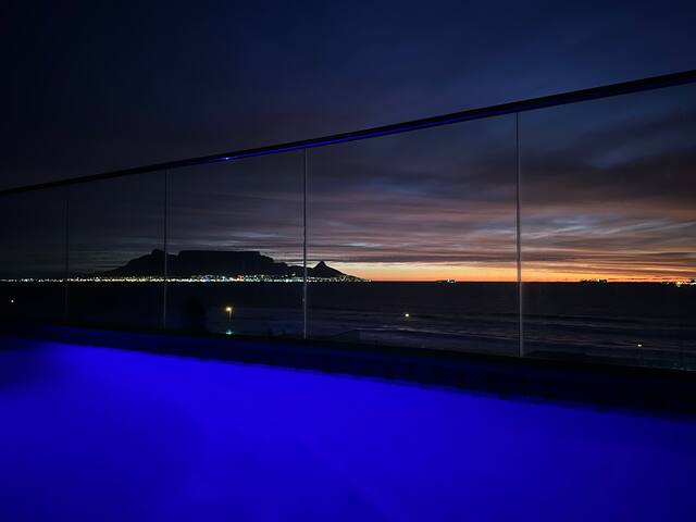 Stunning view, private pool and glorious sunsets