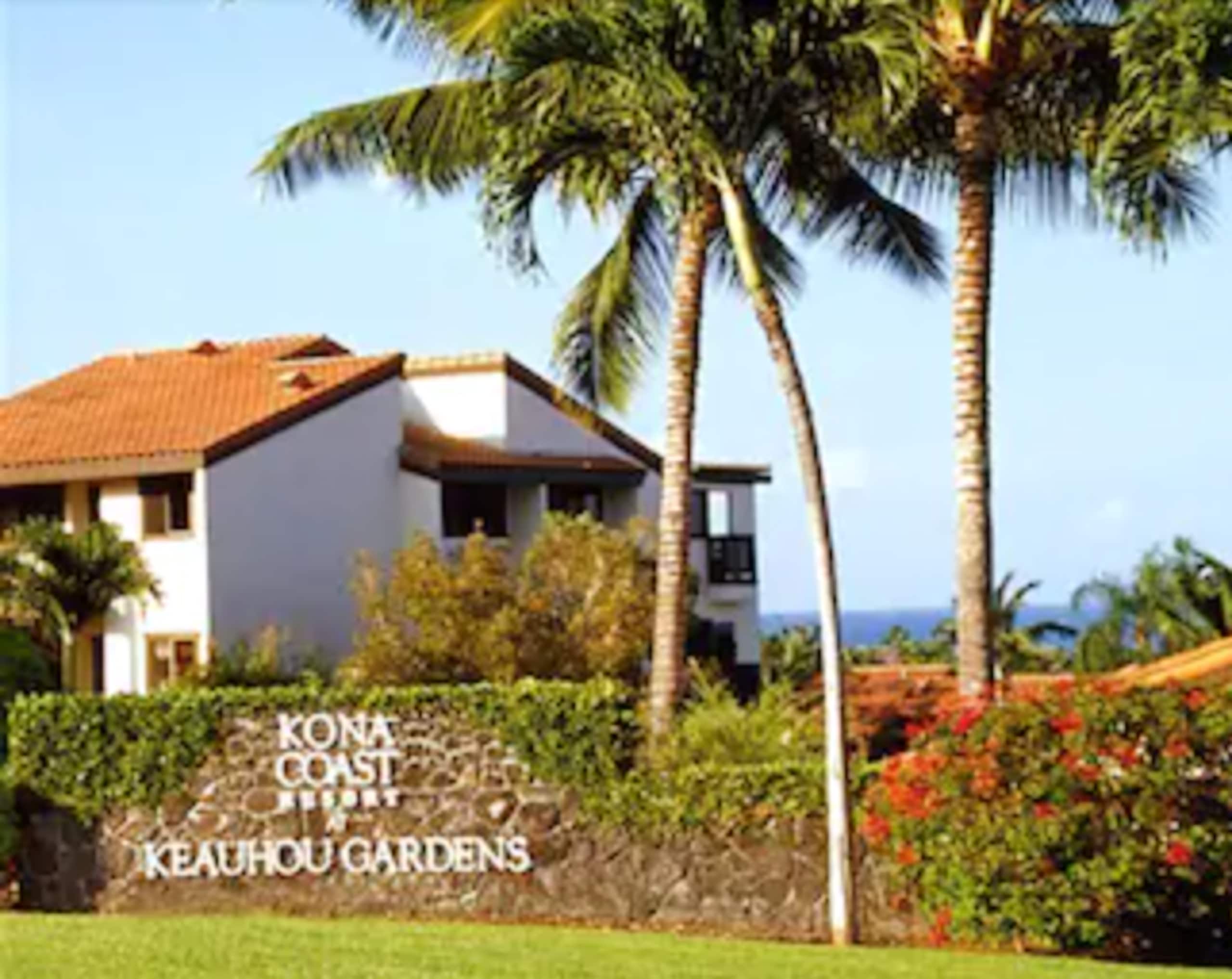 Condo in Kailua-Kona · ★4.91 · 2 bedrooms · 2 beds · 2 baths - Image 23