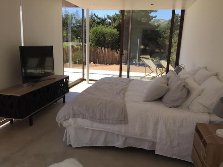 חדר שינה ראשי (צמוד)