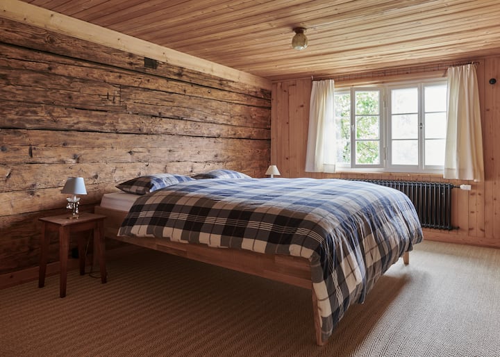 Stylish Schwyzer farmhouse with dream view Houses for Rent in