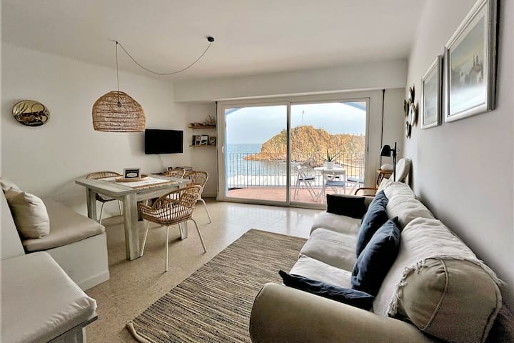 Casa Sa Palomera***** 1st Line of the Sea