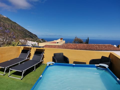 Chalet Casa Canaria with views, pool and jacuzzi