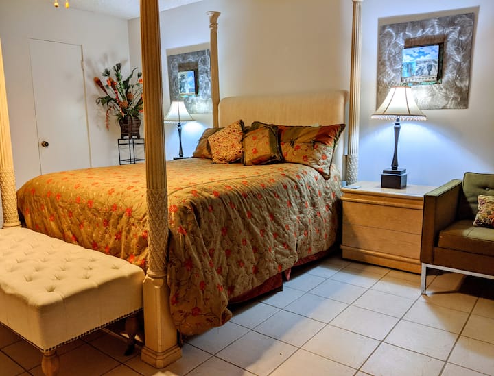 голяма самостоятелна главна спалня