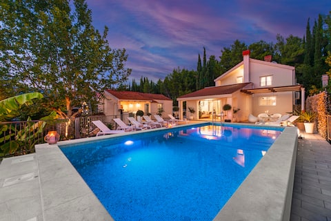 Luxury Vila Divina-Exceptional privacy