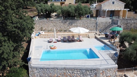 Kouvarata Villa 2 with swimming pool &Amazing View