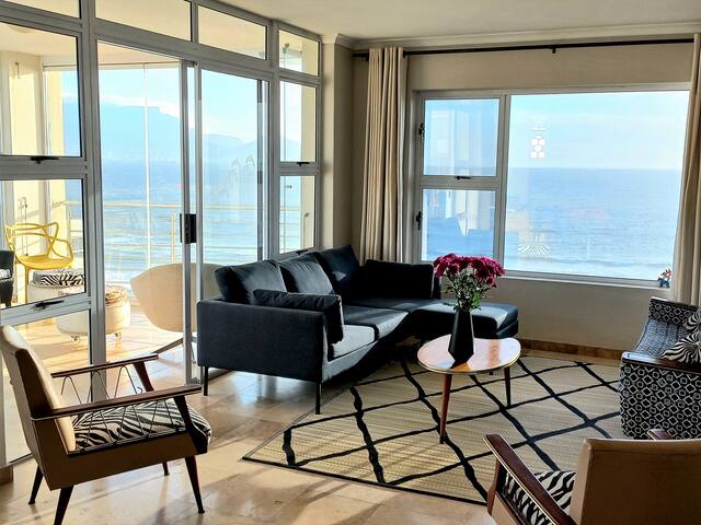 Best of Both. Where Mountain meets Sea gallery image 5