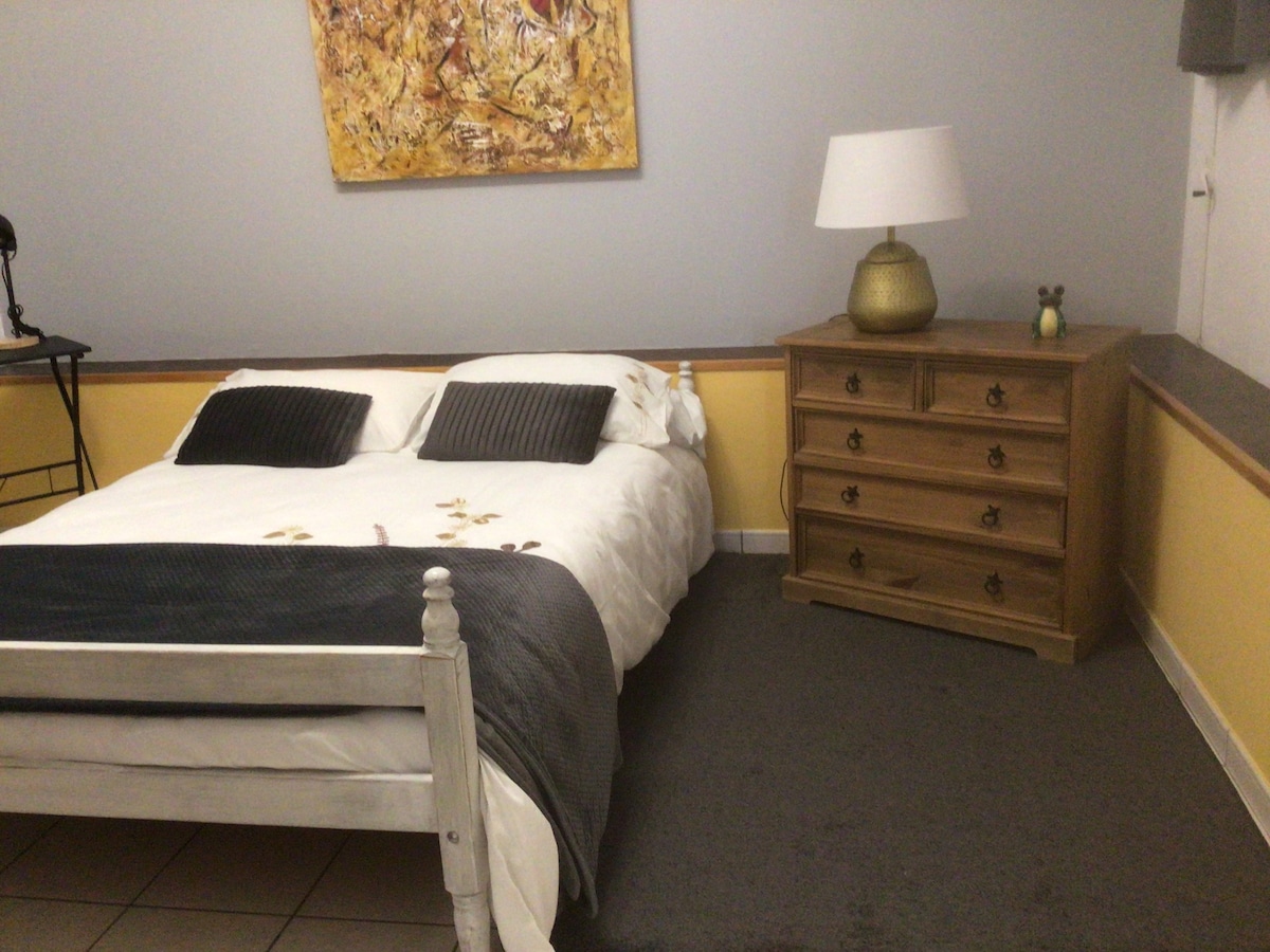 2. spavaća soba s bračnim krevetom (1,6x2)