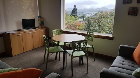Popular Airbnb listing: Bella Vista Sandy Bay in Sandy Bay