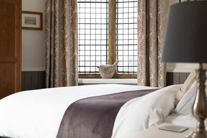 The master bedroomwith super king size bed.